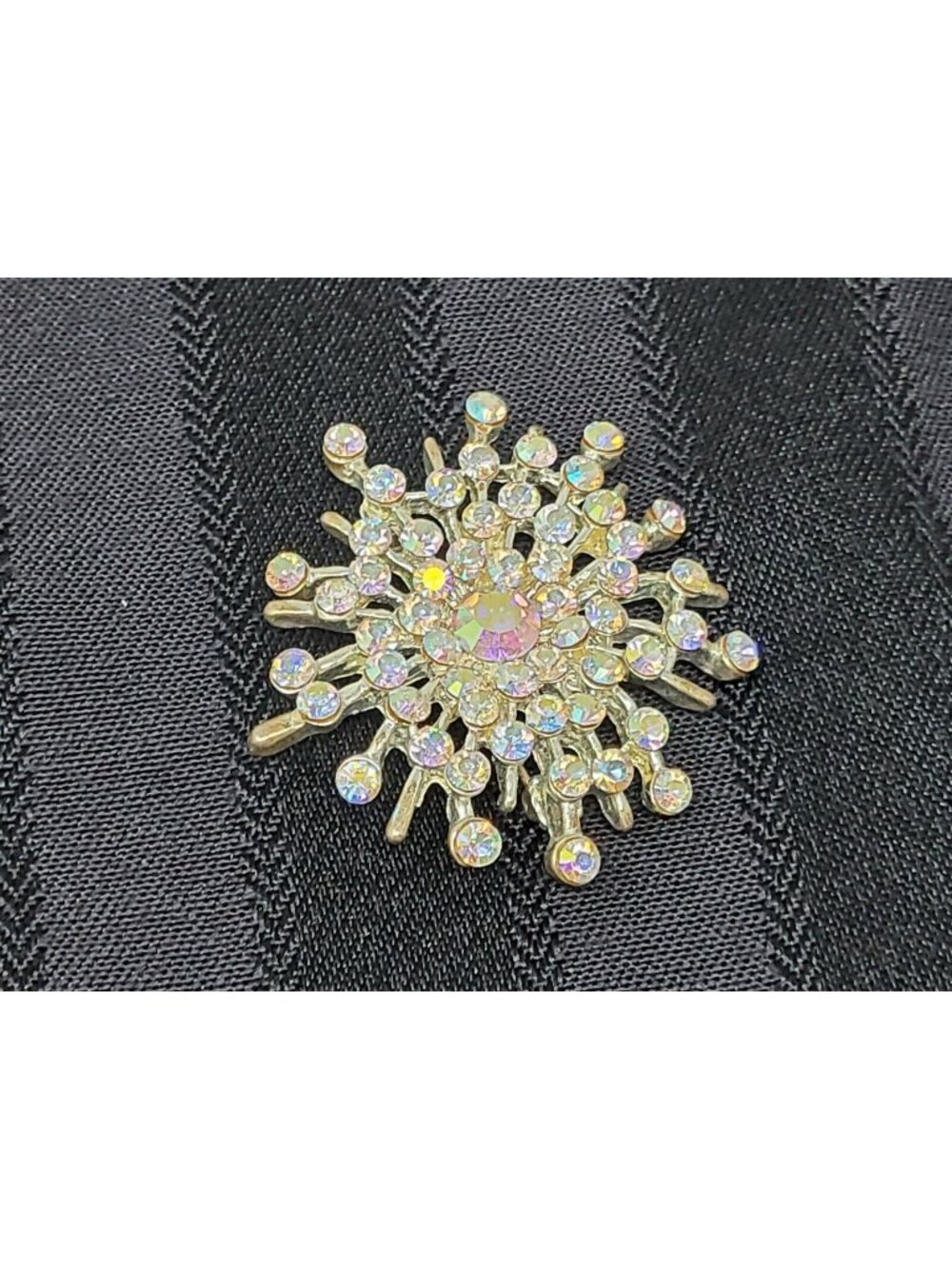 Vintage Silver Tone Snowflake Starburst Brooch With Aurora Borealis Rhinestones